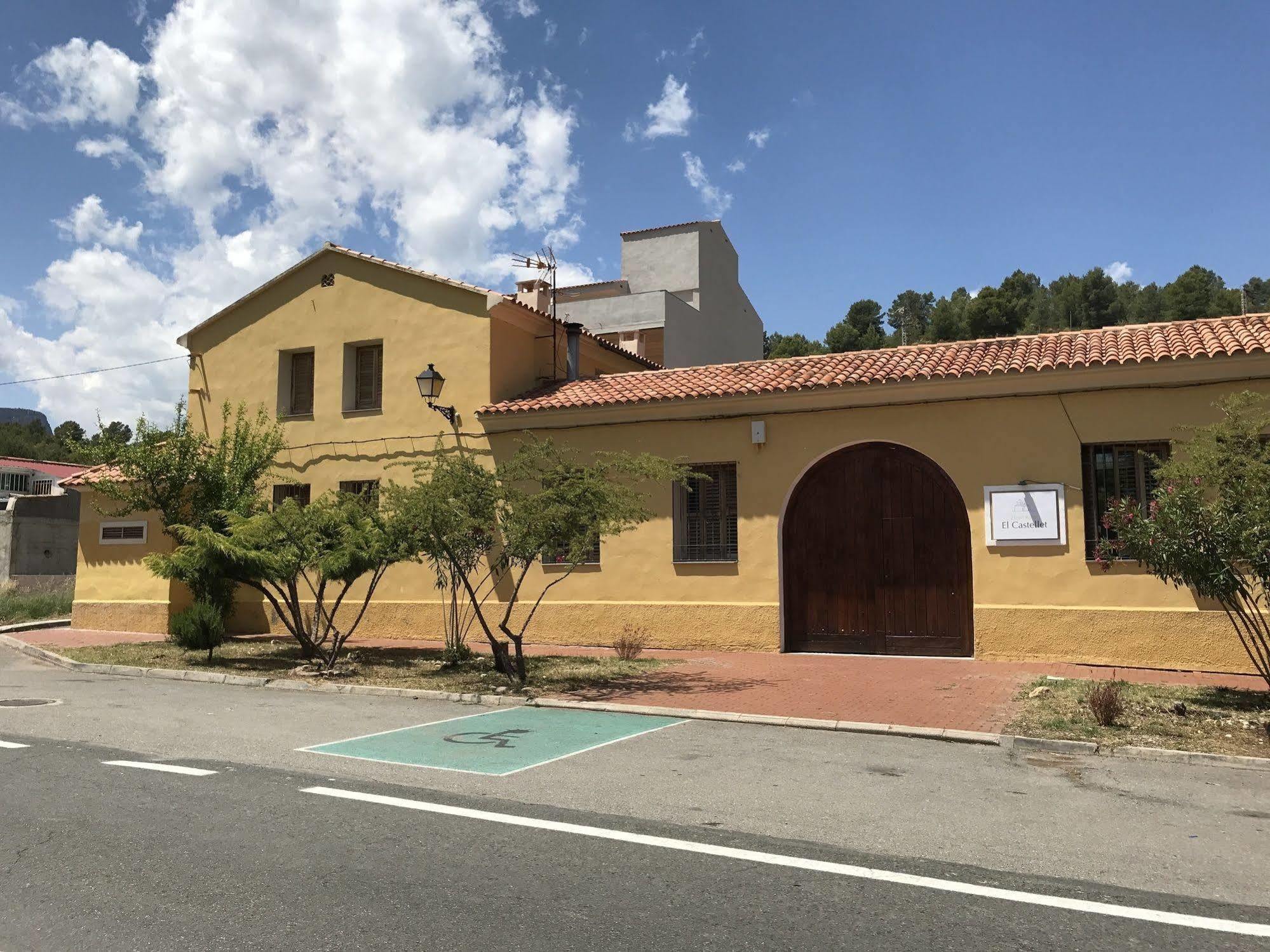 El Castellet Fanzara Guest House Exterior photo